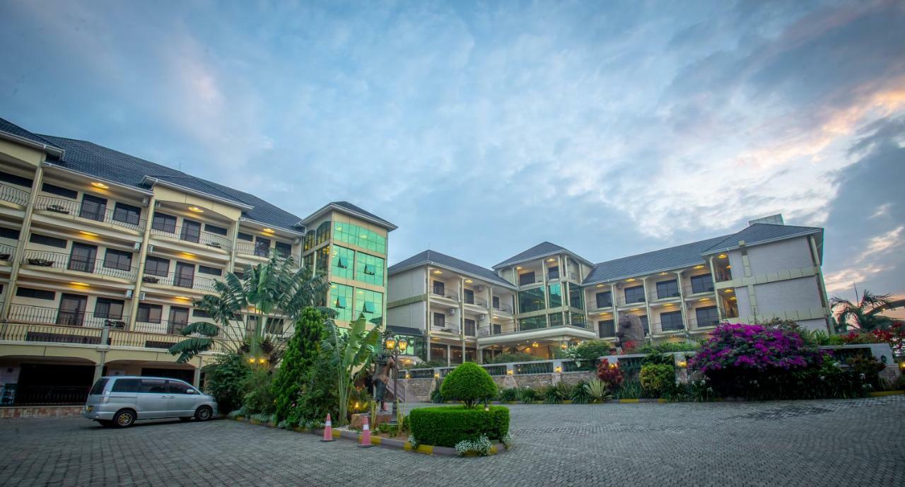 Nyaika Hotel Fort Portal Exterior foto